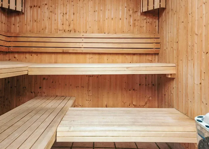 12 Person In Haderslev-by Traum *